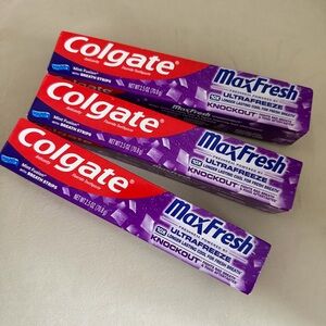 Colgate MaxFresh Knockout Toothpaste With Whitening Mint Fusion 6oz 3 Pack NIB
